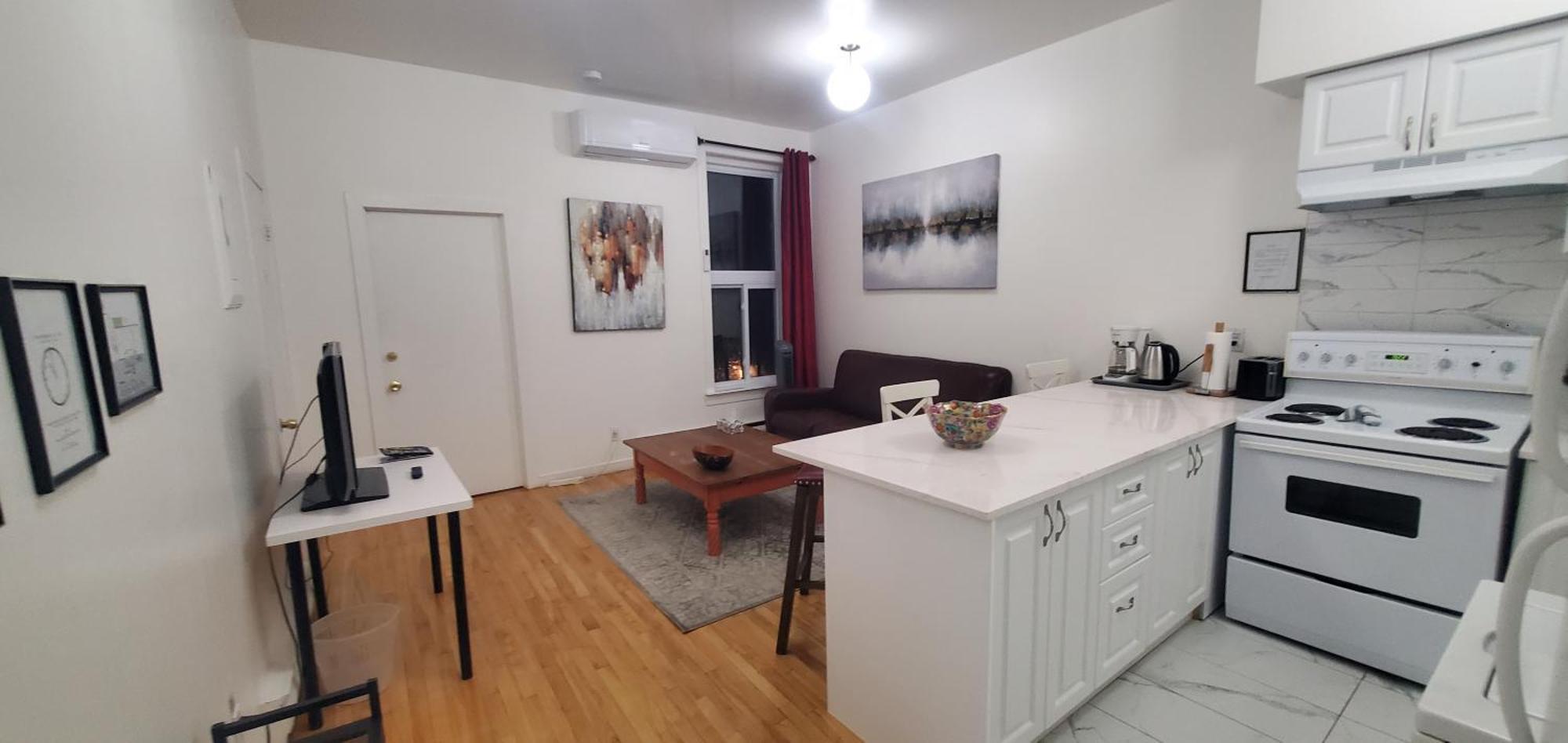Heart Of Mtr For Memorable Experience 7Minmetro 2 Backyard Fully Equipped Villa Montreal Bagian luar foto