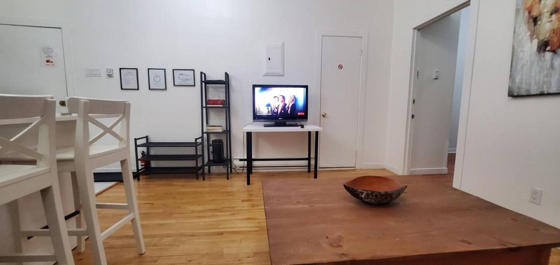 Heart Of Mtr For Memorable Experience 7Minmetro 2 Backyard Fully Equipped Villa Montreal Bagian luar foto