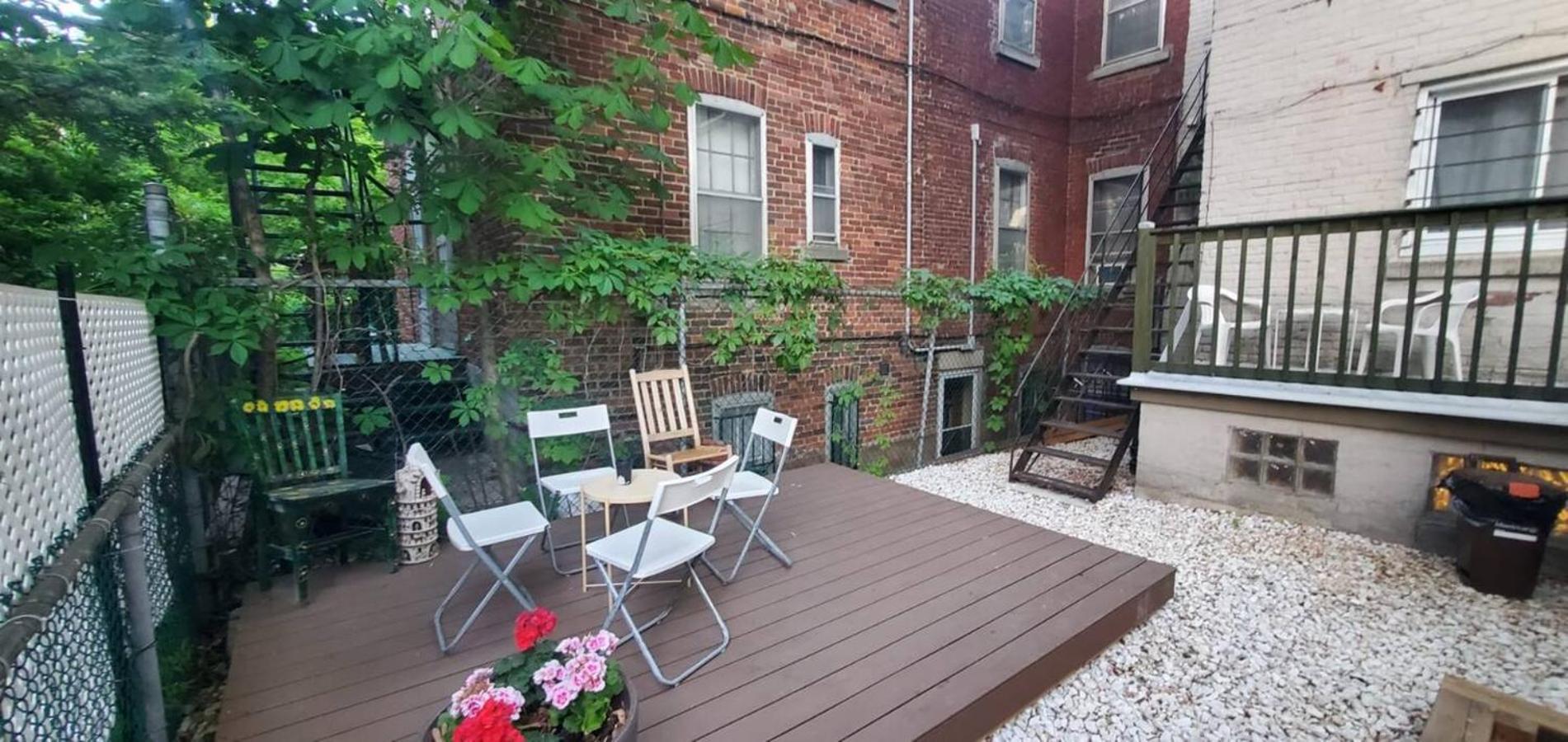 Heart Of Mtr For Memorable Experience 7Minmetro 2 Backyard Fully Equipped Villa Montreal Bagian luar foto